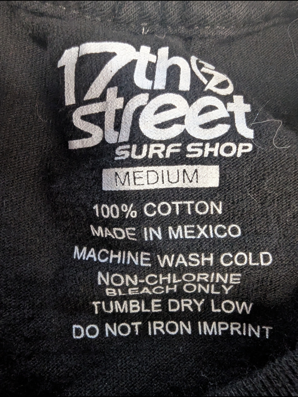 17th Street Surf Shop Graphic Tee Medium M Black Retro Lightning Bolt Wings - Picture 7 of 7